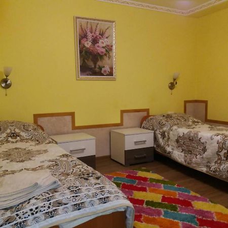 Guest House Zhanna Berehove  Ngoại thất bức ảnh