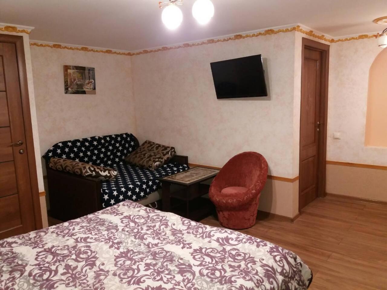 Guest House Zhanna Berehove  Ngoại thất bức ảnh